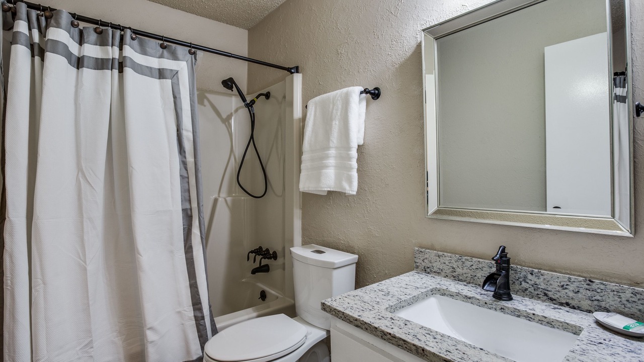 Photo of Bathroom in Mesa Ridge