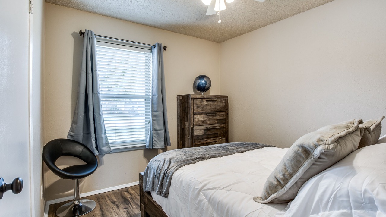 Photo of Bedroom in Mesa Ridge