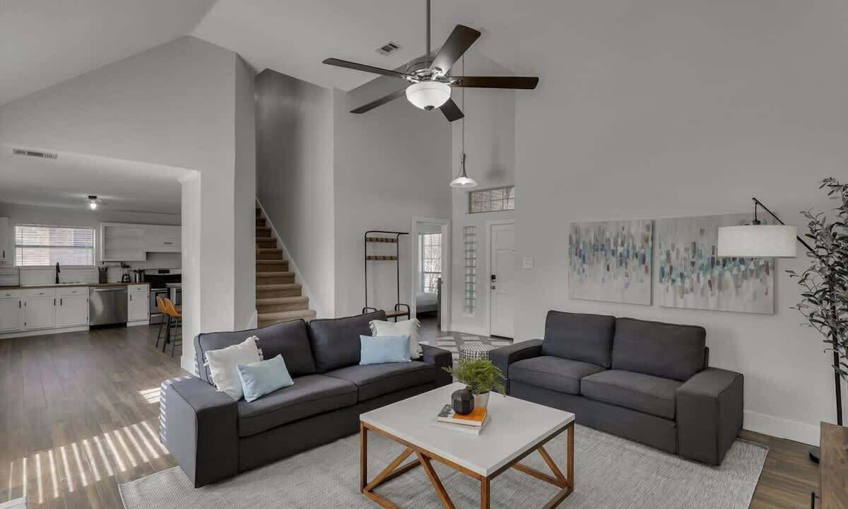 Photo of Livingroom in DeSoto