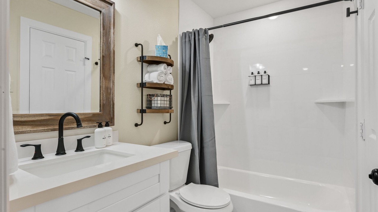 Photo of Bathroom in Lawndale/ Wayside