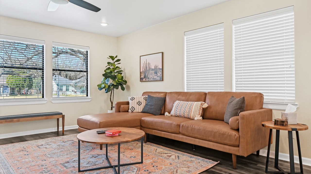 Photo of Livingroom in Lawndale/ Wayside
