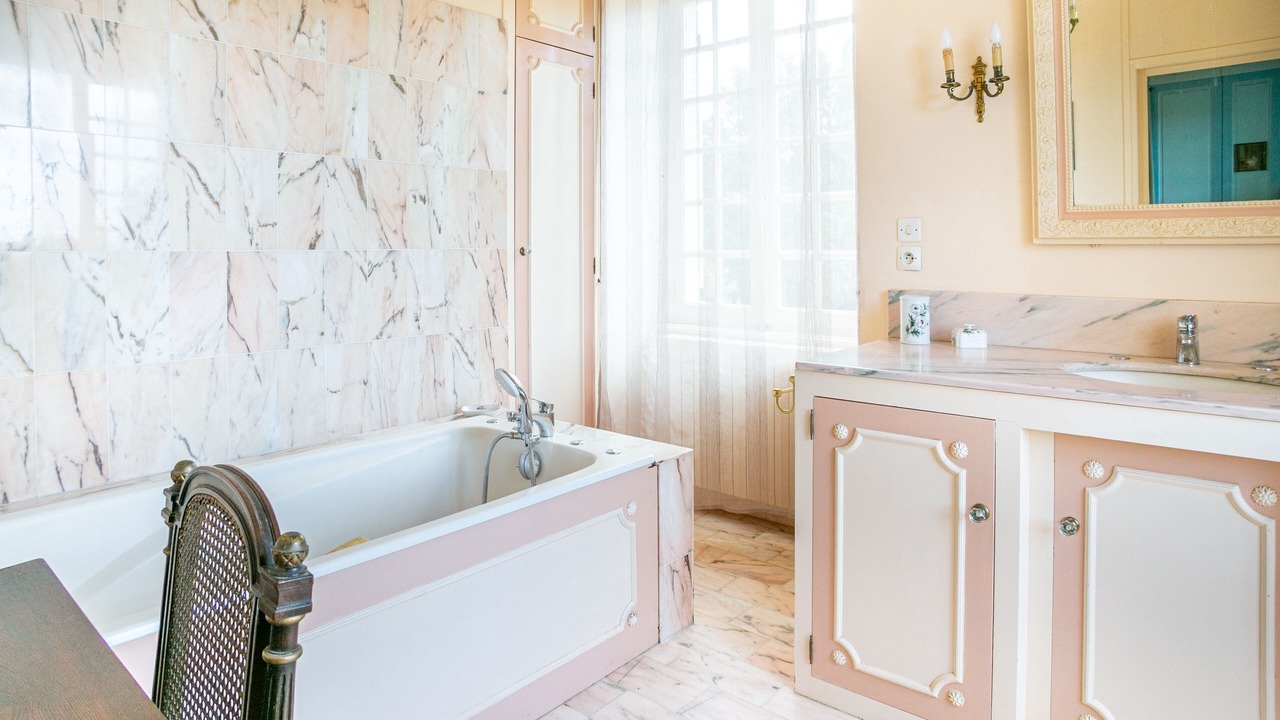 Photo of Bathroom in Audouville-la-Hubert