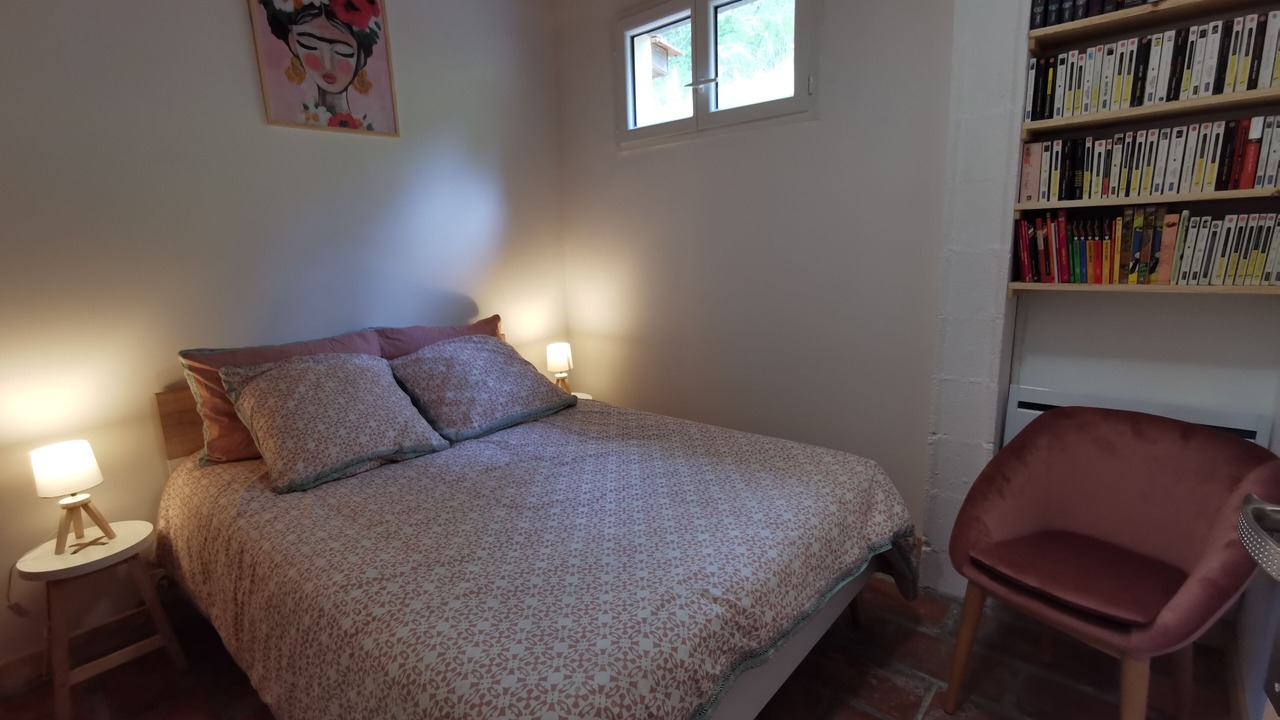 Photo of Bedroom in Saint-Germain-de-Belves
