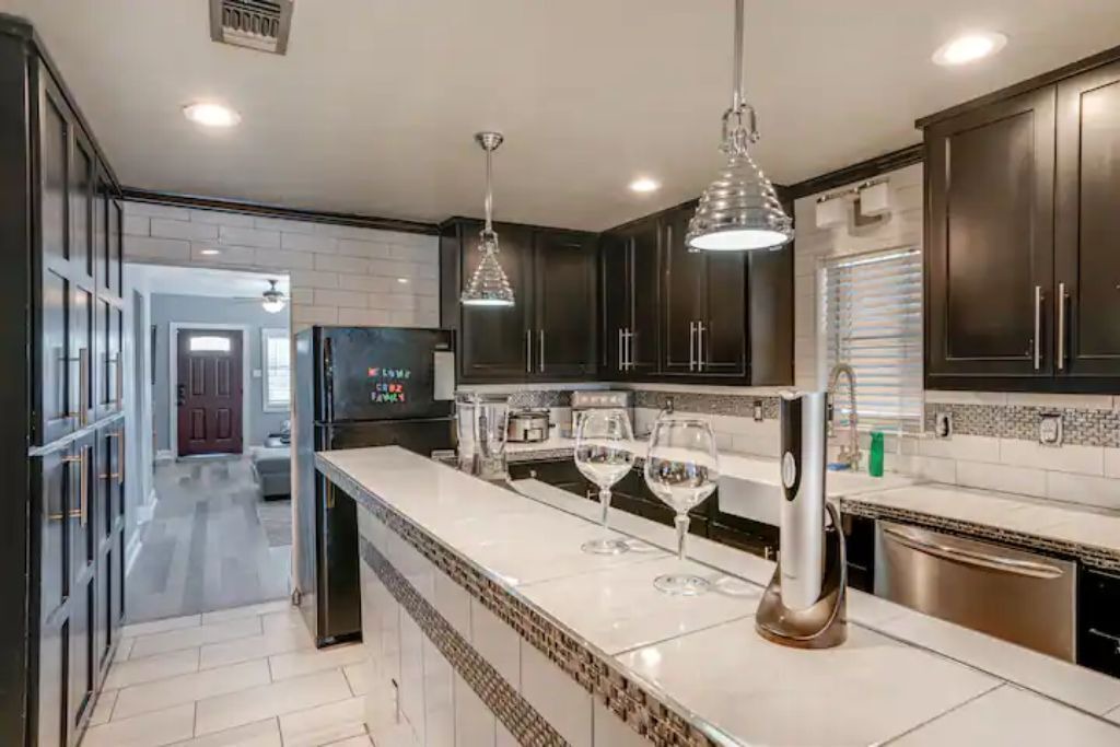 Photo of Kitchen in Northwest Los Angeles Heights