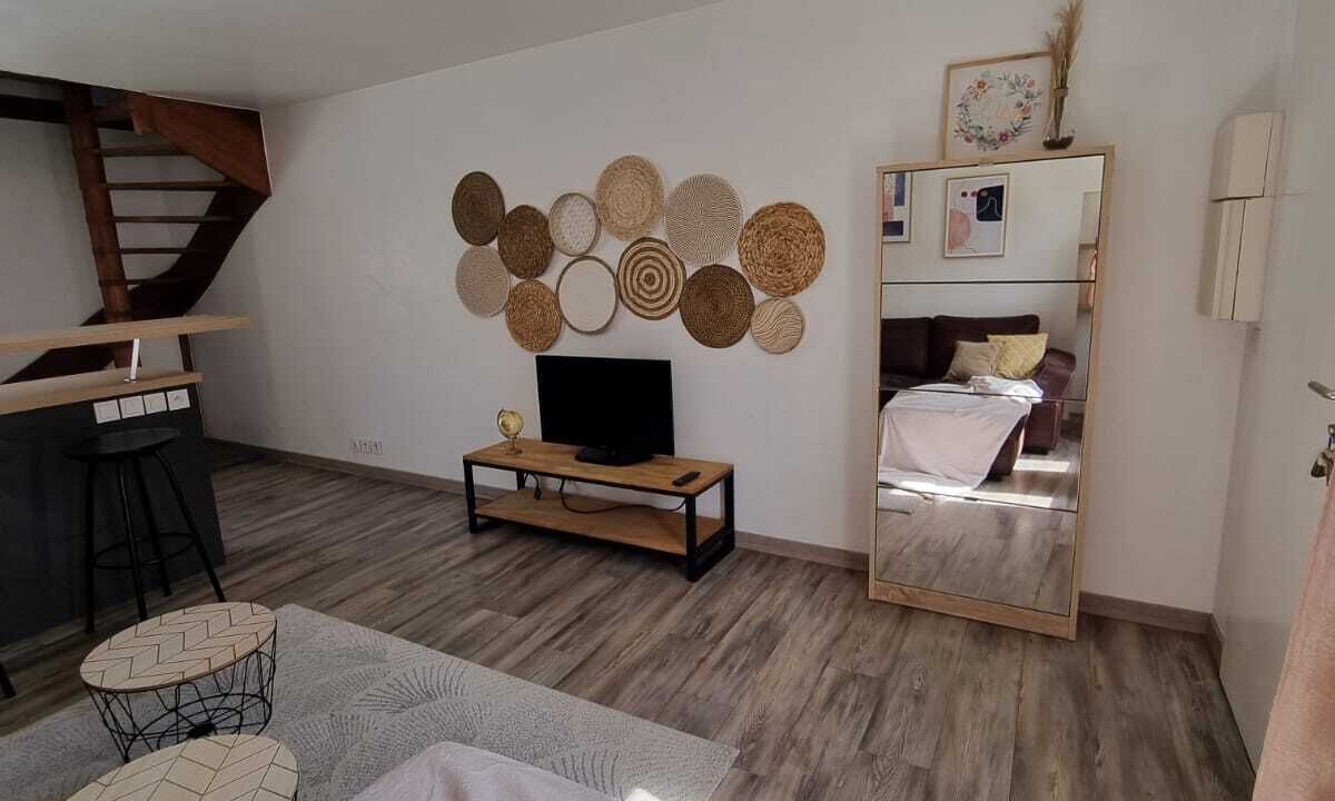 Photo of Bedroom in Neauphle-le-Chateau