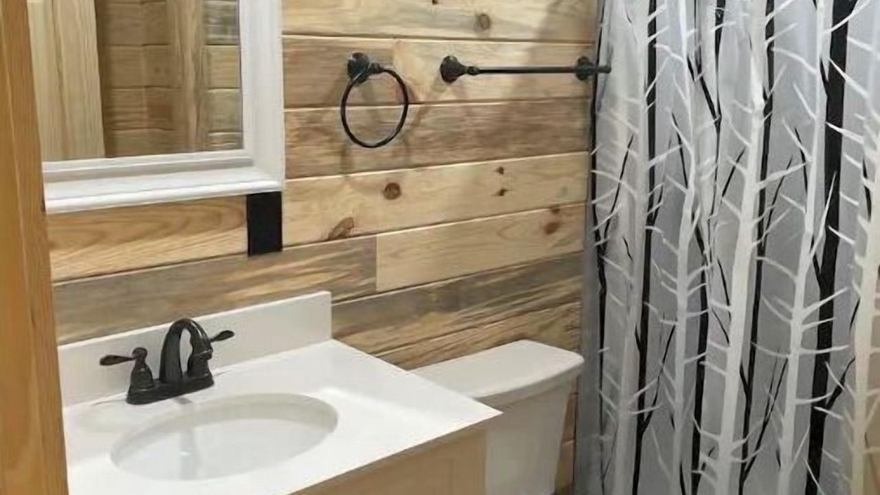 Photo of Bathroom in Bourbon