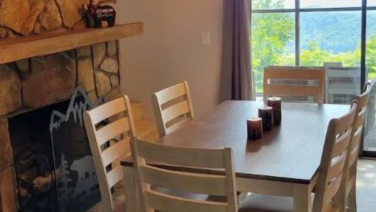 Photo of Livingroom in Young Harris