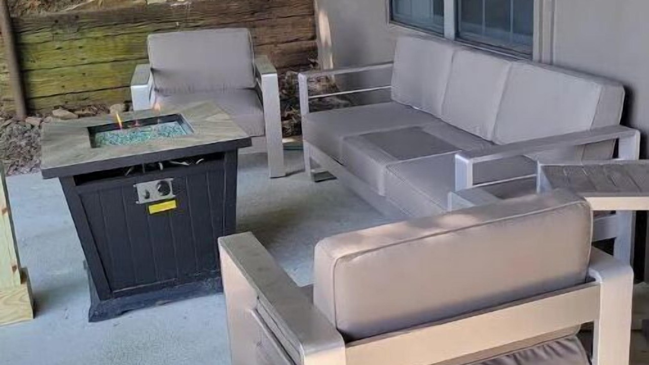 Photo of Livingroom in Young Harris