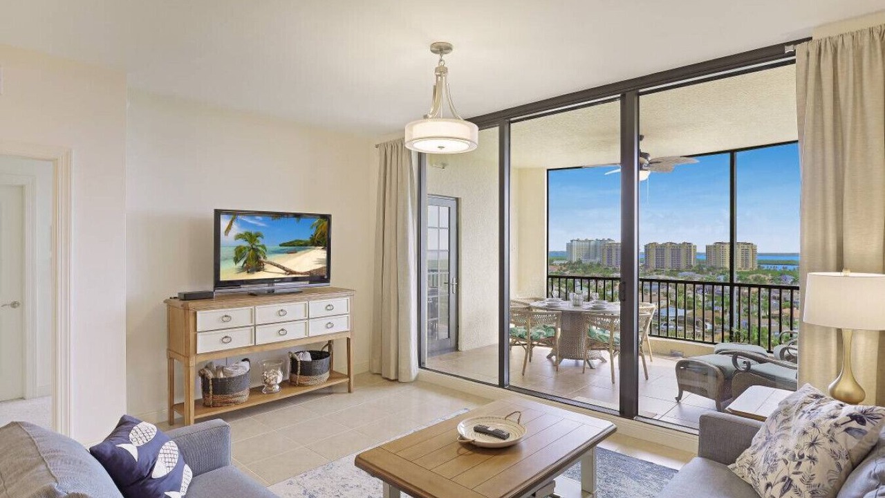 Photo of Livingroom in Cape Harbour