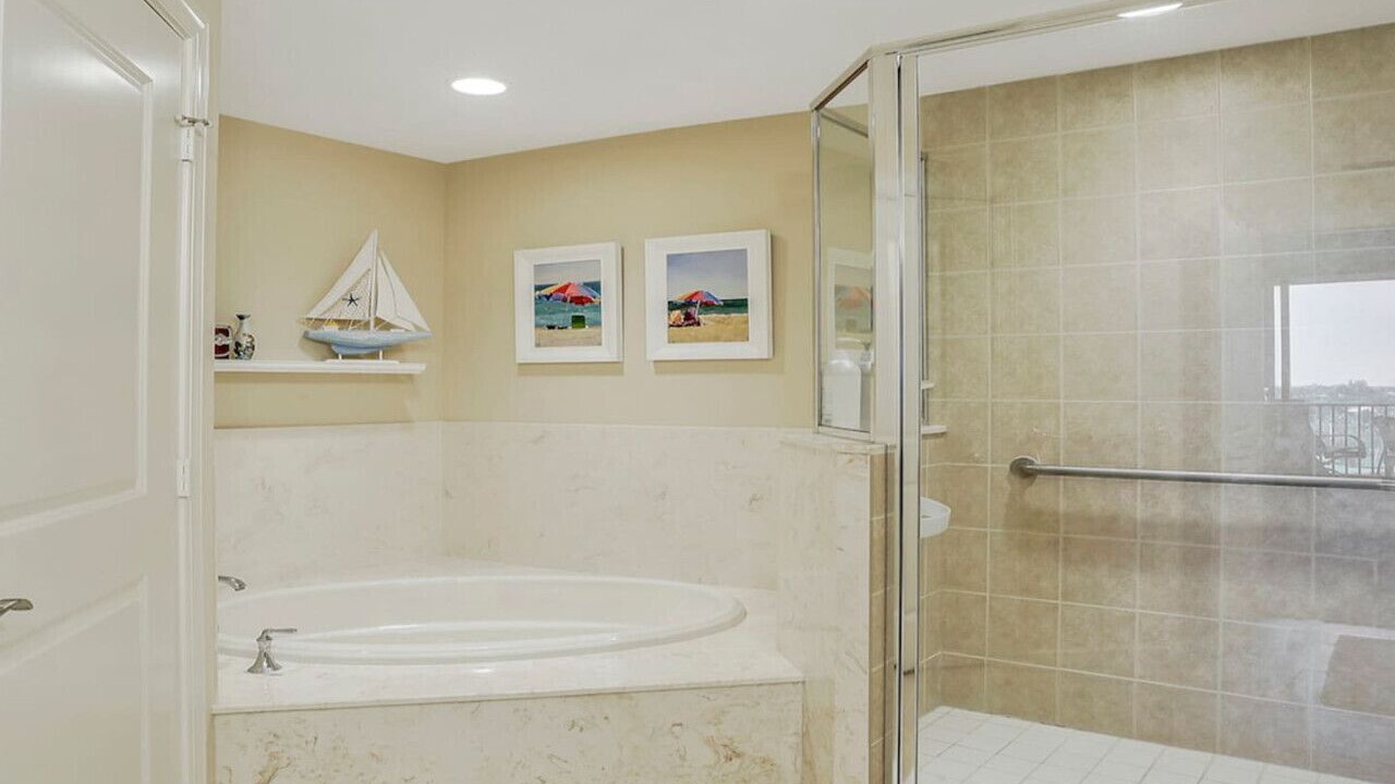Photo of Bathroom in Cape Harbour