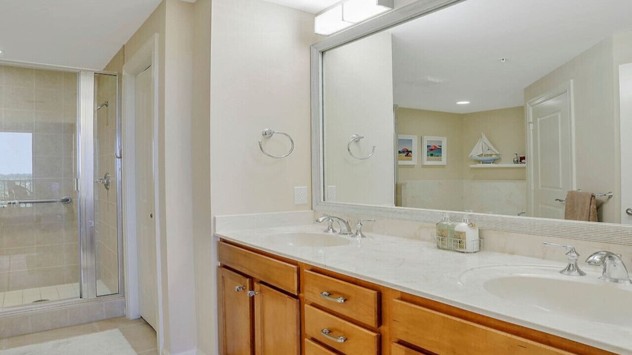 Photo of Bathroom in Cape Harbour