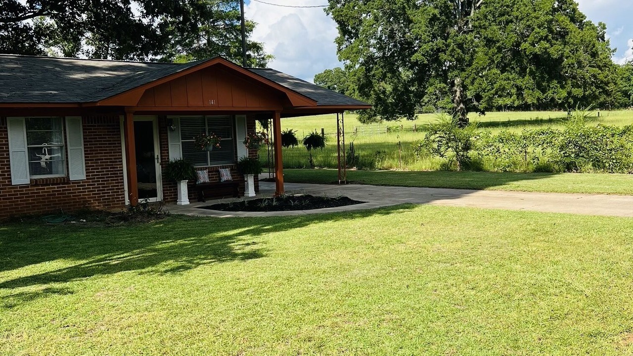 Photo of Outdoor in Ackerman