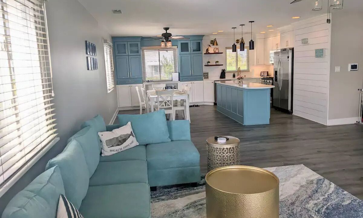 Photo of Livingroom in Hampton