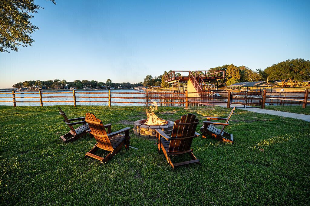 Photo of Outdoor in Gun Barrel City