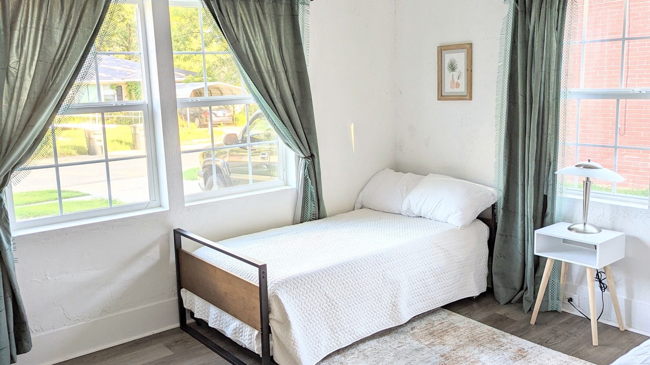 Photo of Bedroom in Durant