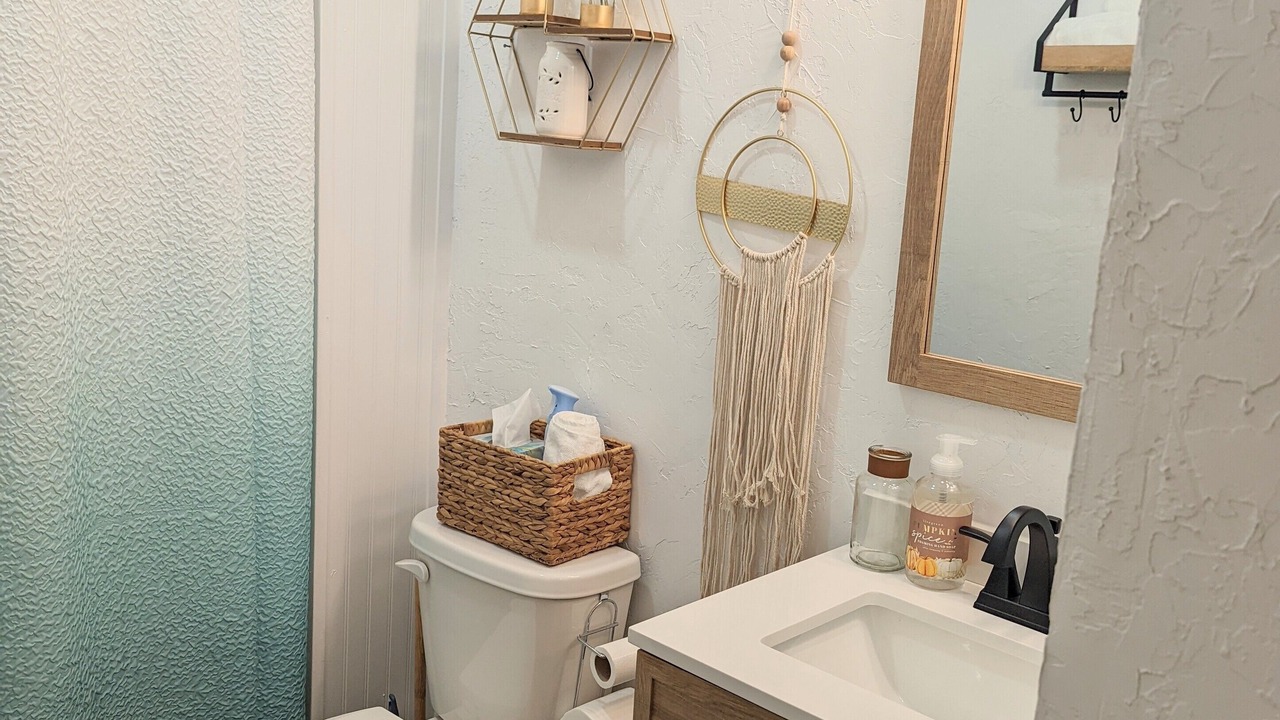Photo of Bathroom in Durant