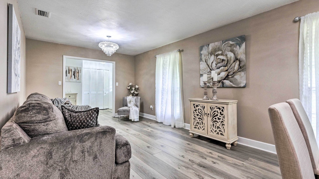 Photo of Livingroom in Hattiesburg