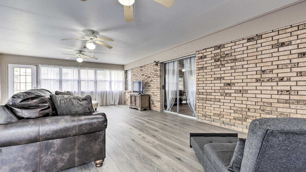 Photo of Livingroom in Hattiesburg