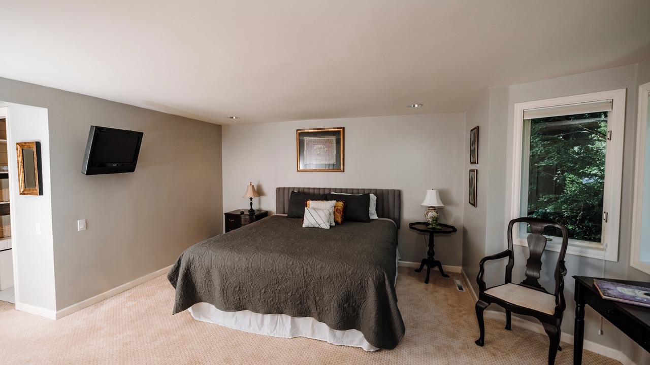 Photo of Bedroom in Union Hill-Novelty Hill