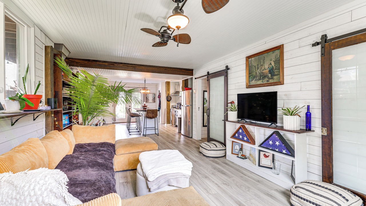 Photo of Bedroom in Topsail Beach