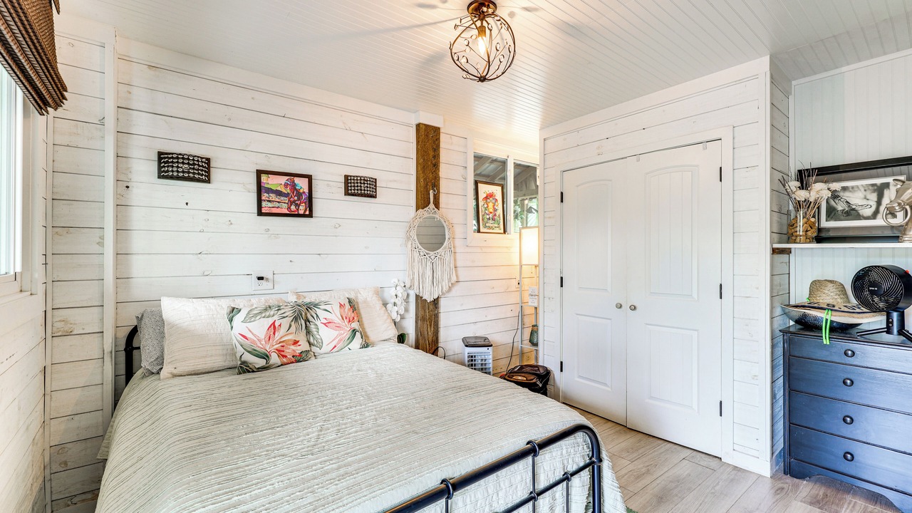 Photo of Bedroom in Topsail Beach