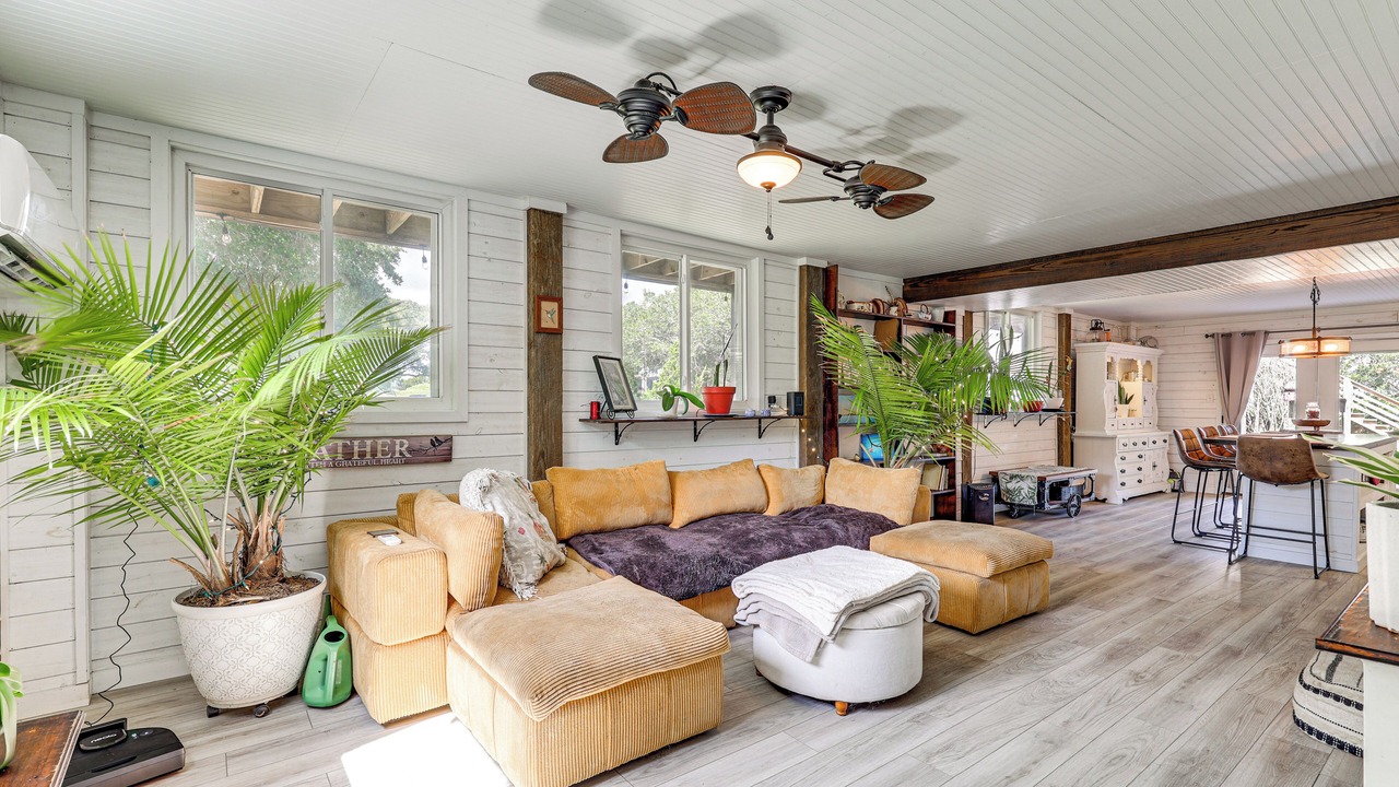 Photo of Livingroom in Topsail Beach