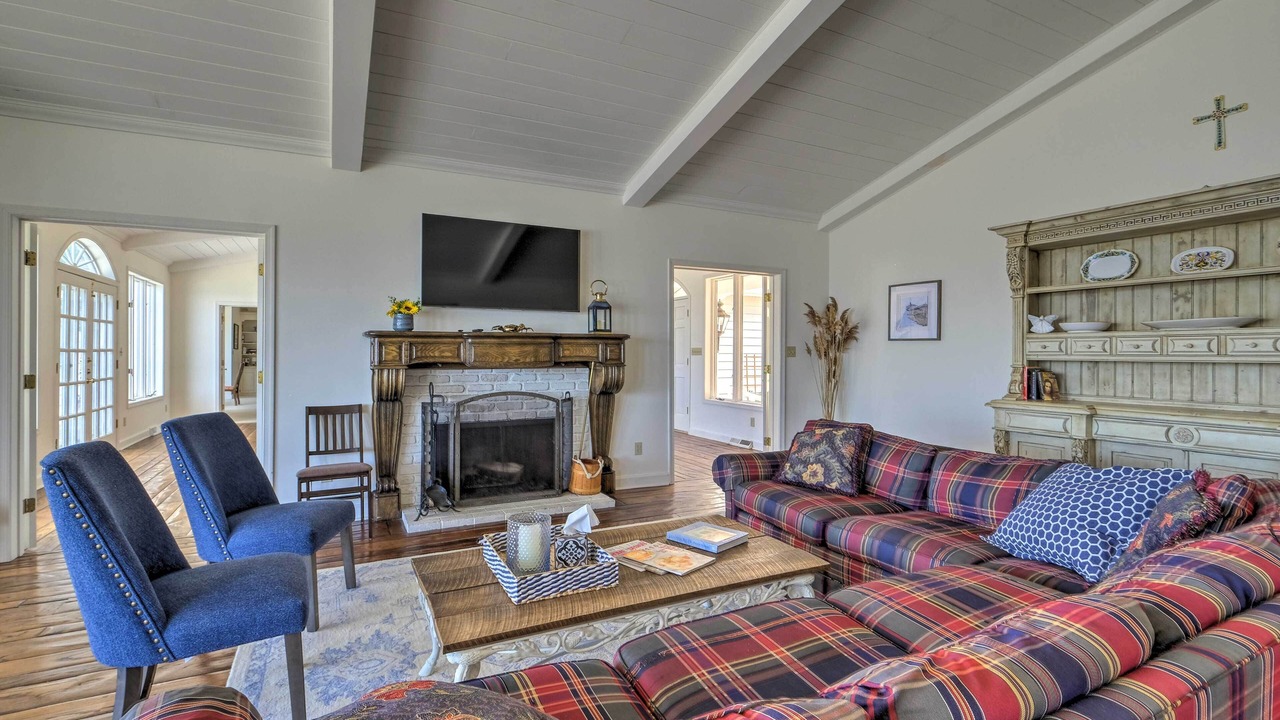 Photo of Livingroom in Leonardtown