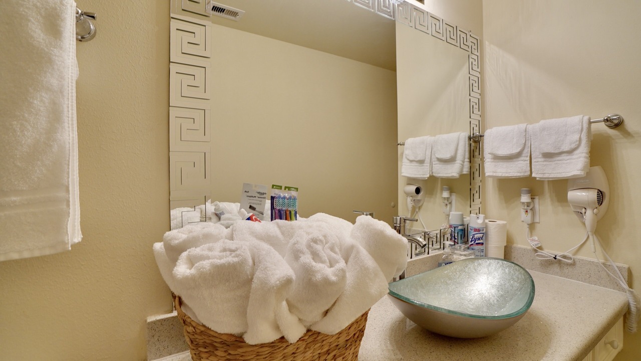 Photo of Bathroom in Clodine