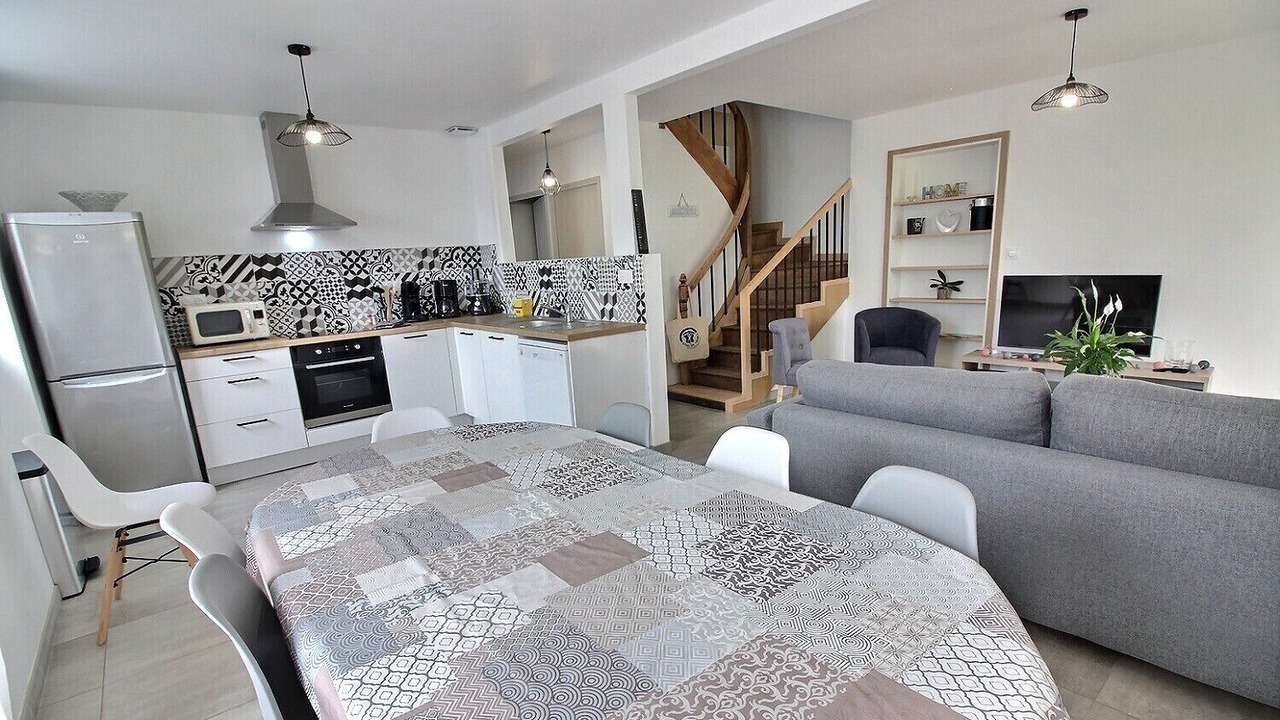 Photo of Others in Plemet