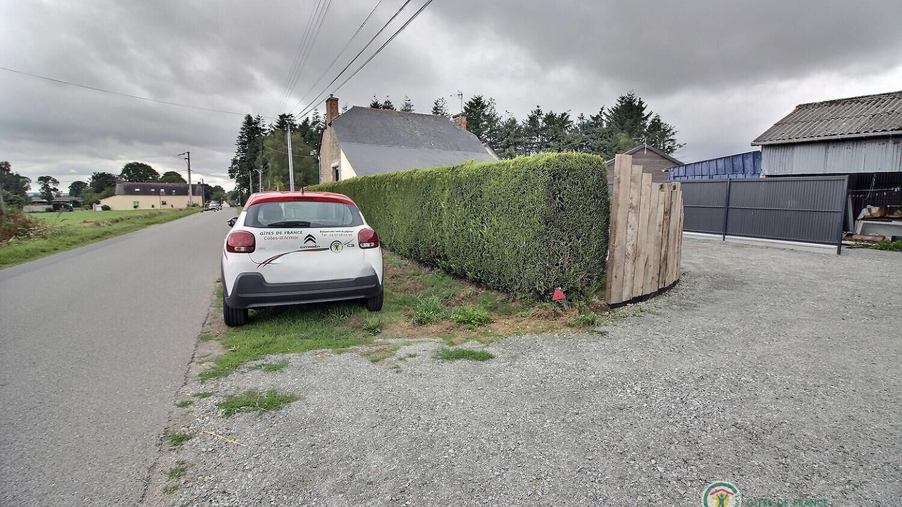 Photo of Outdoor in Plemet