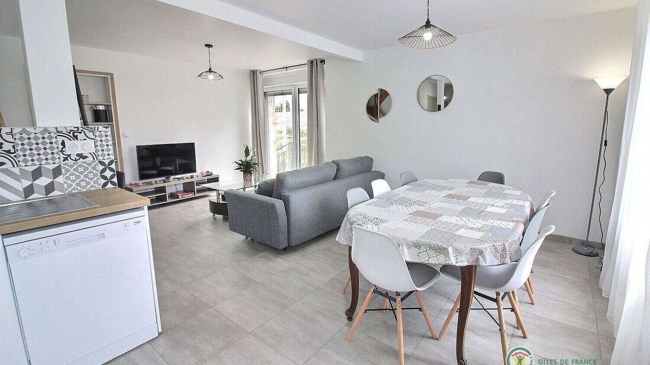 Photo of Livingroom in Plemet