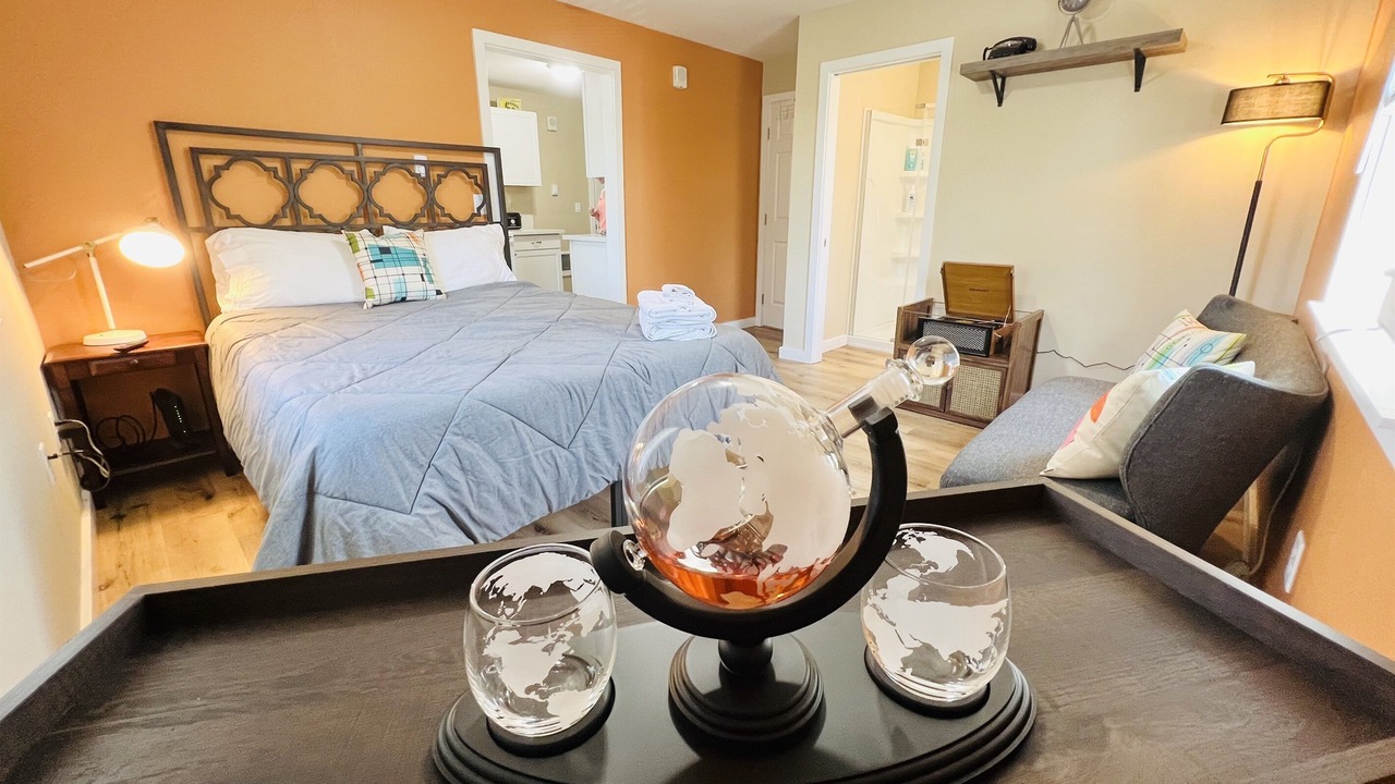 Photo of Bedroom in Southeast Salem