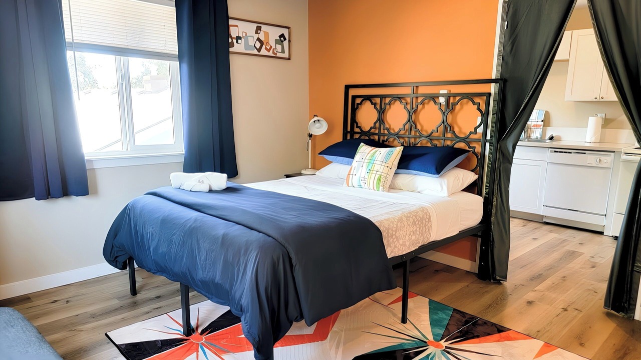 Photo of Bedroom in Southeast Salem