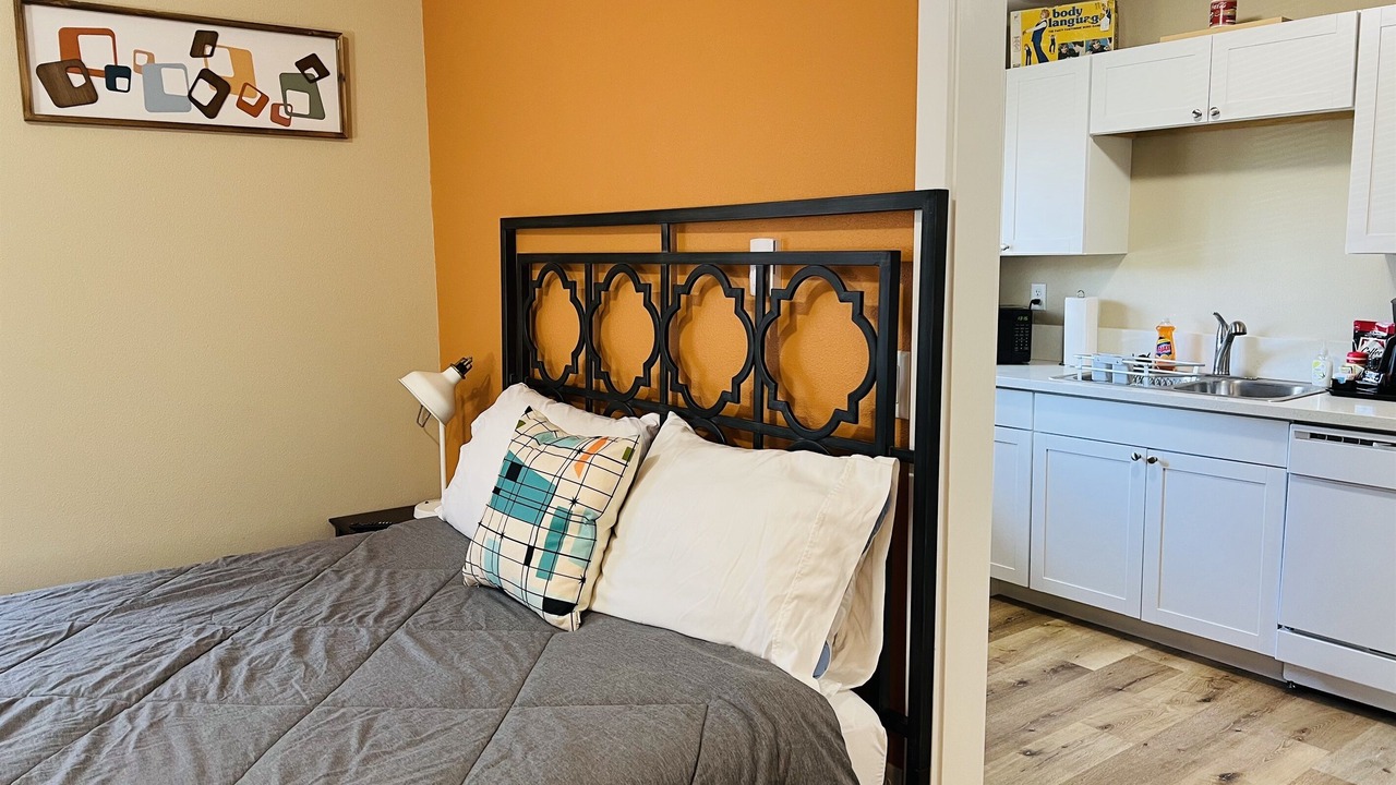 Photo of Bedroom in Southeast Salem