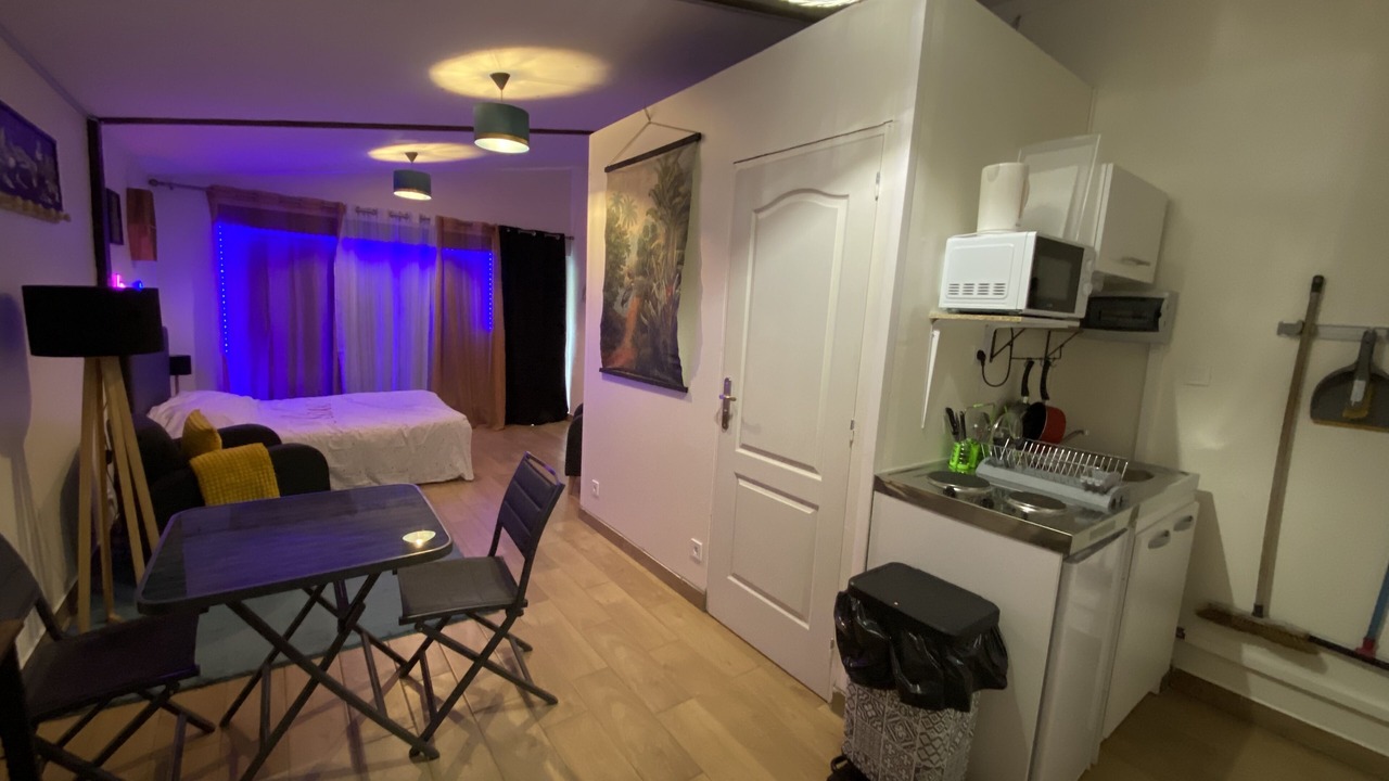 Photo of Bedroom in Semoy