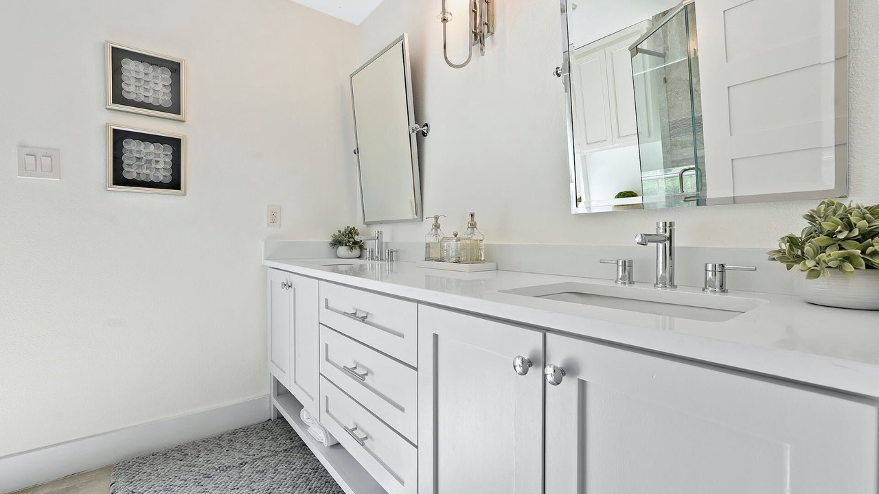 Photo of Bathroom in Rio Robles