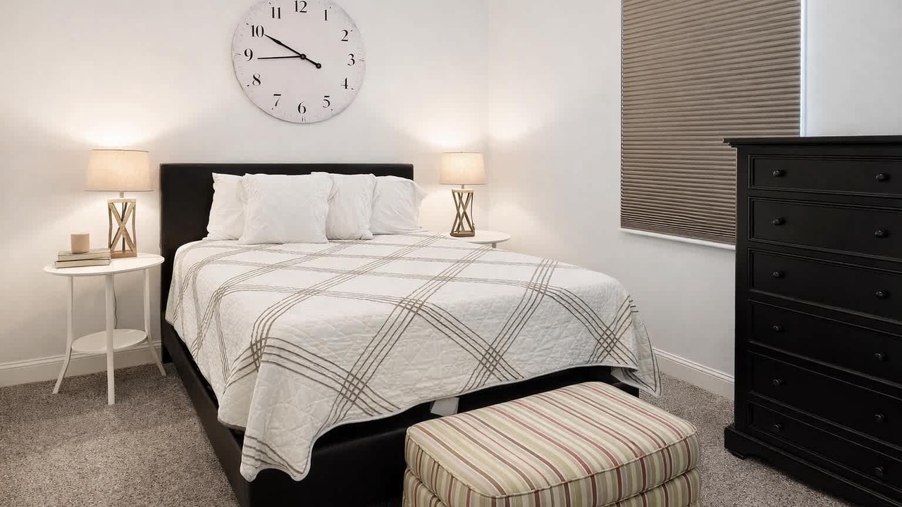 Photo of Bedroom in Forest Park