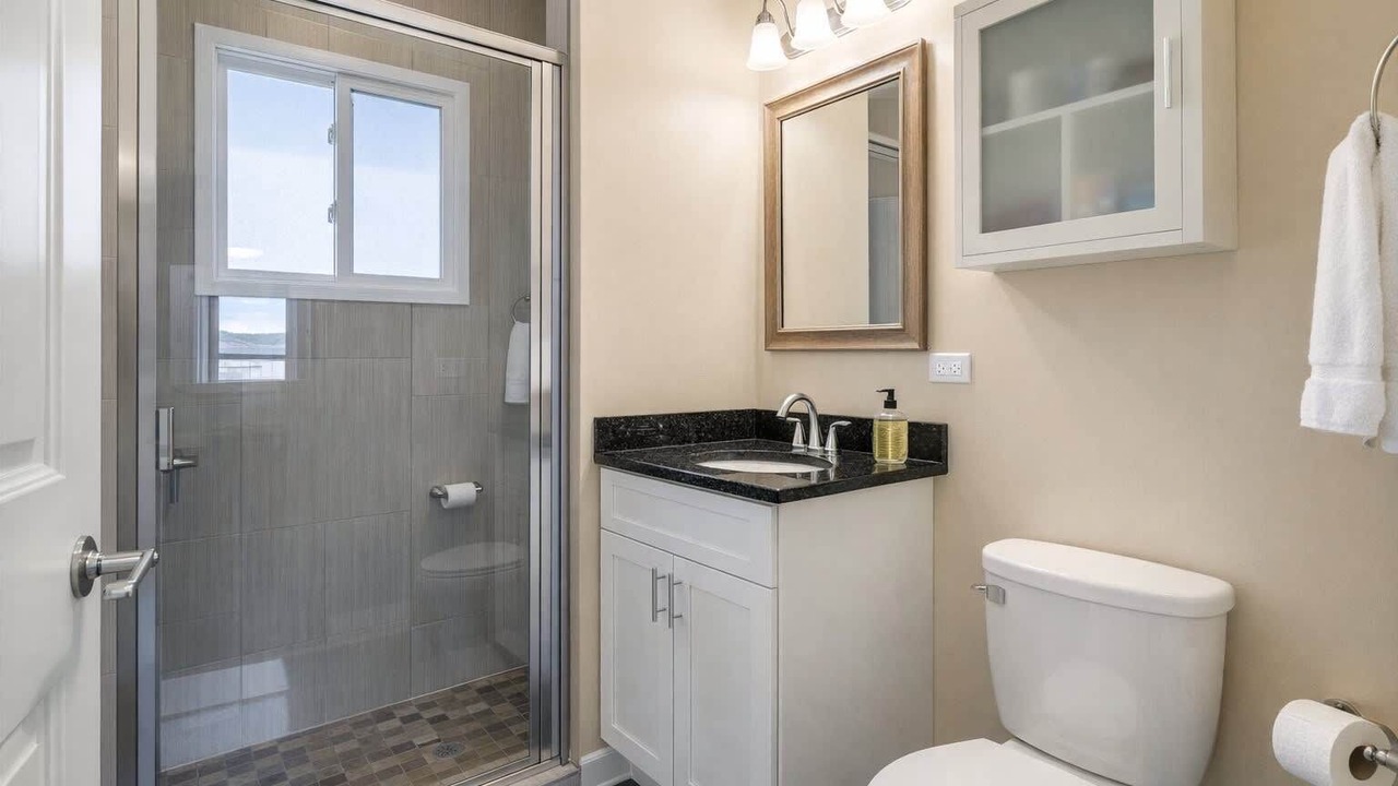 Photo of Bathroom in Forest Park