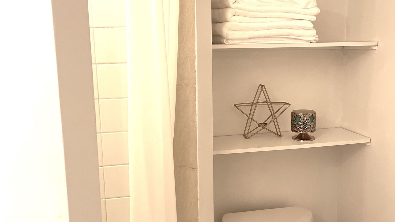Photo of Bathroom in Cabbagetown South