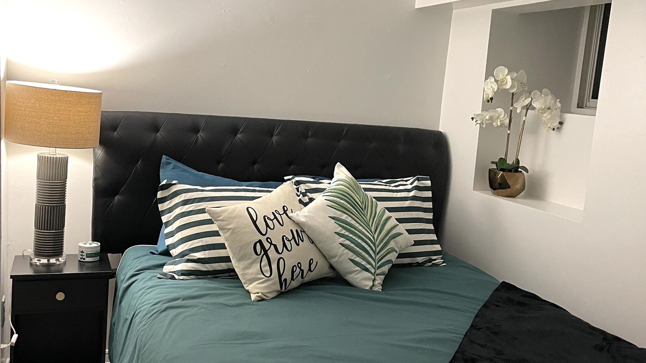 Photo of Bedroom in Cabbagetown South