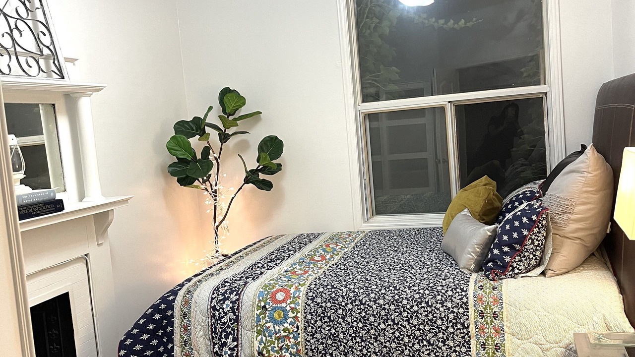 Photo of Bedroom in Cabbagetown South