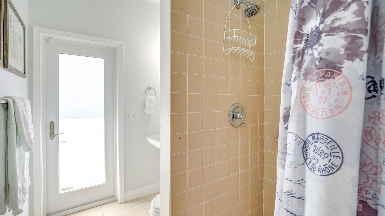 Photo of Bathroom in Lighthouse Point