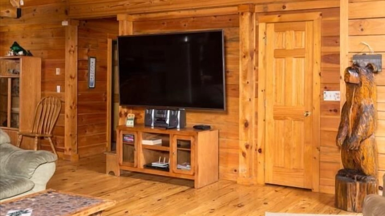 Photo of Livingroom in Davis