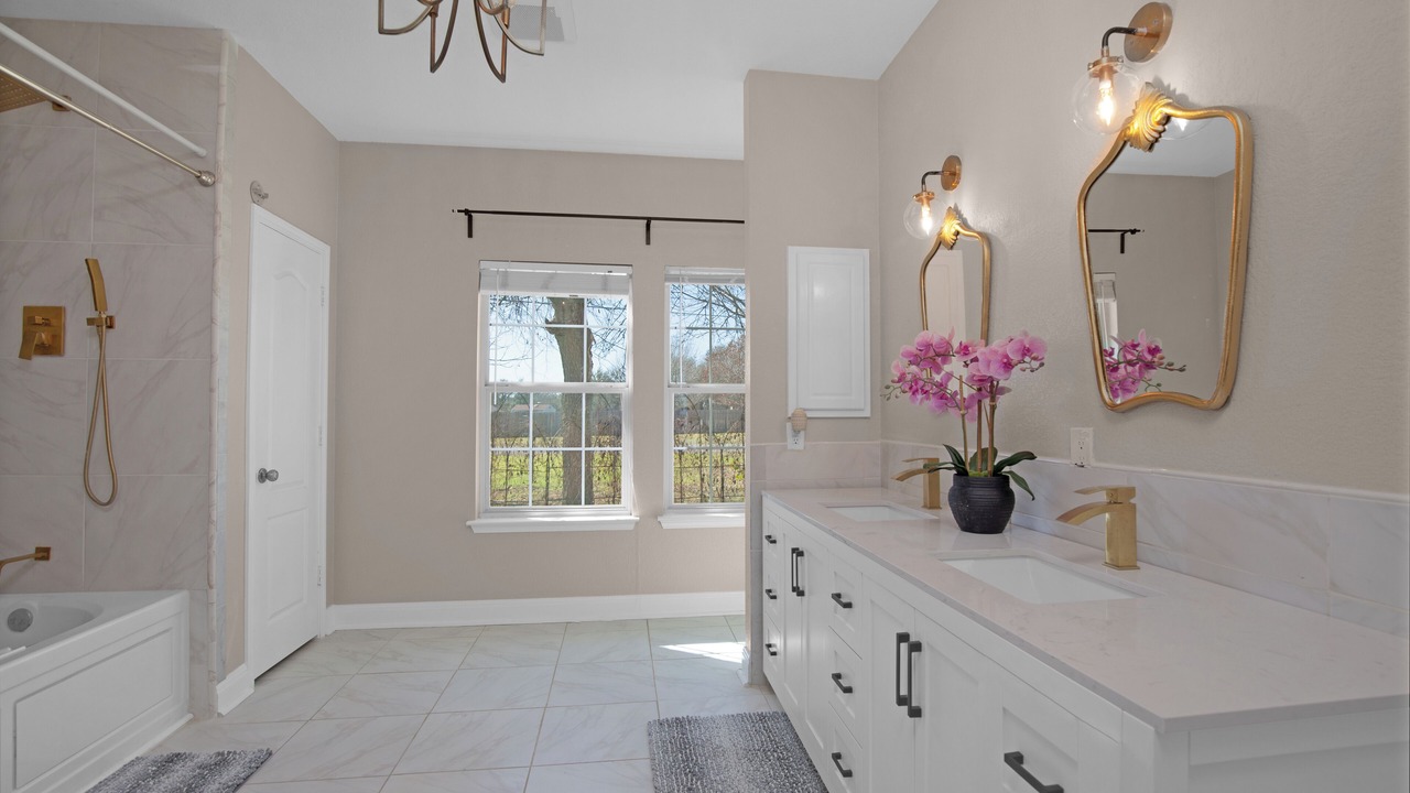 Photo of Bathroom in Kyle