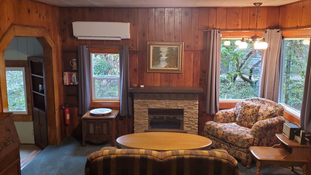 Photo of Livingroom in Blue River