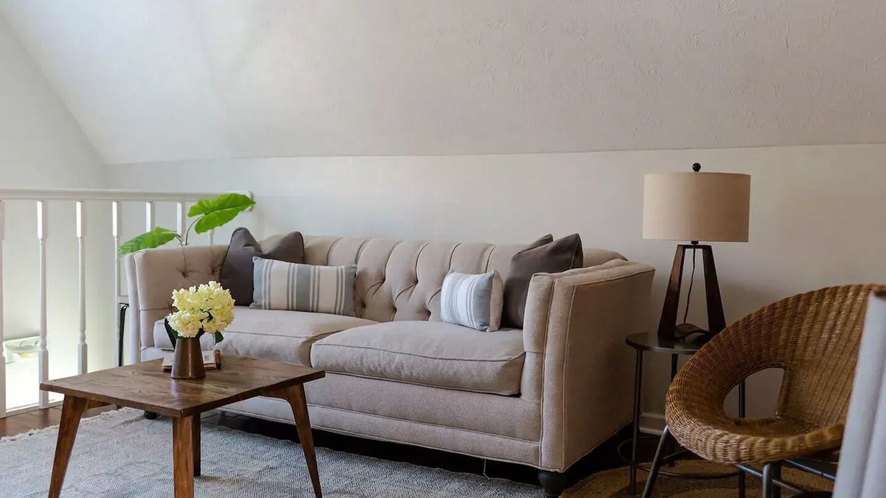 Photo of Livingroom in Knoxville