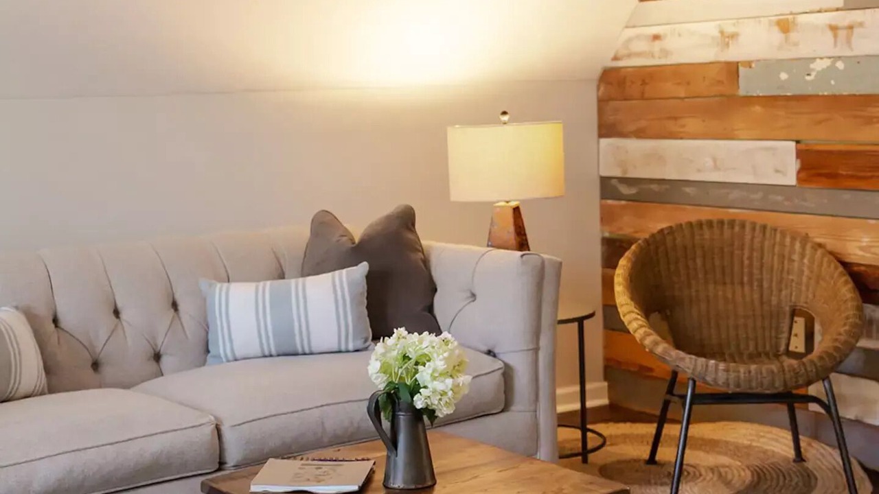 Photo of Livingroom in Knoxville