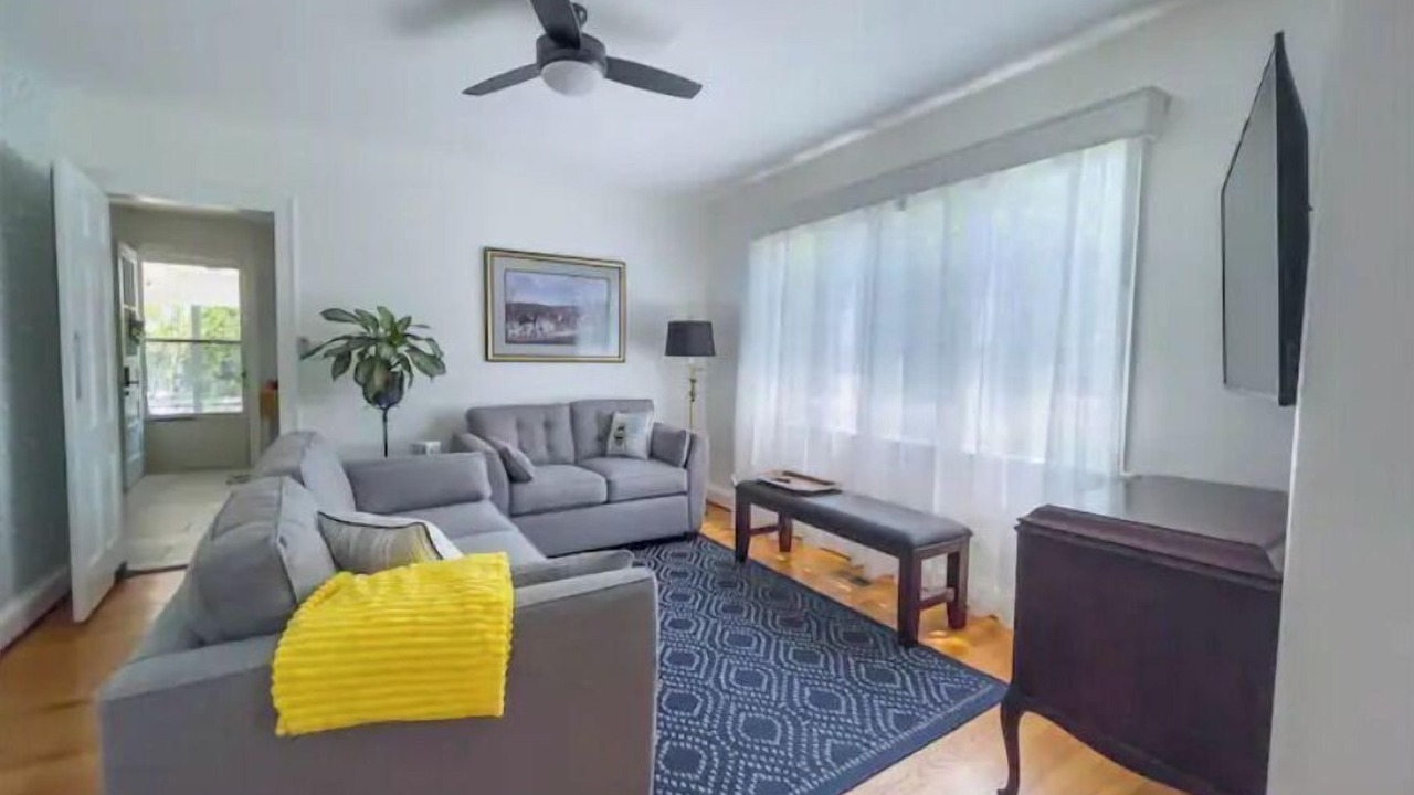 Photo of Livingroom in Warrenton
