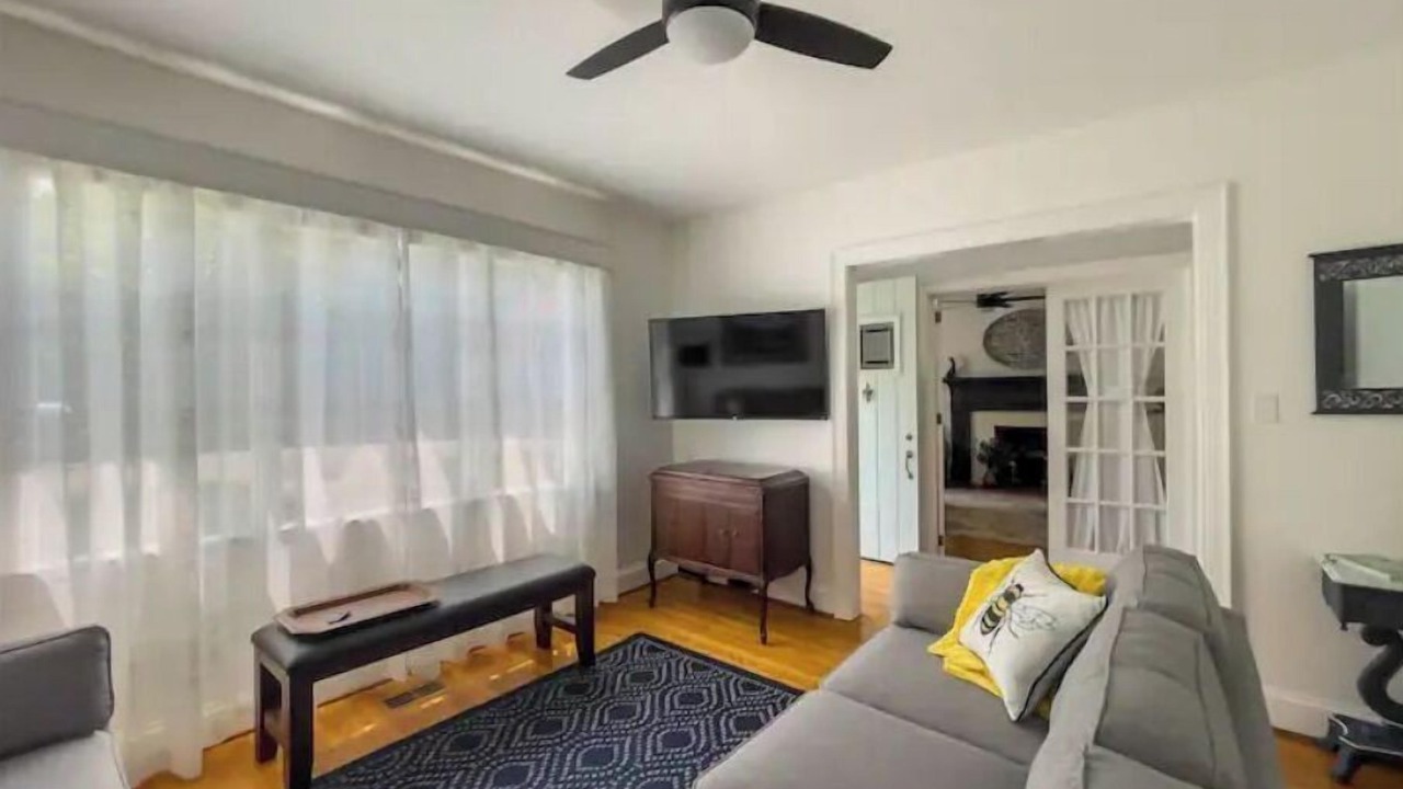 Photo of Livingroom in Warrenton