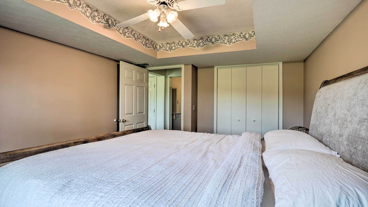 Photo of Bedroom in Mammoth Spring